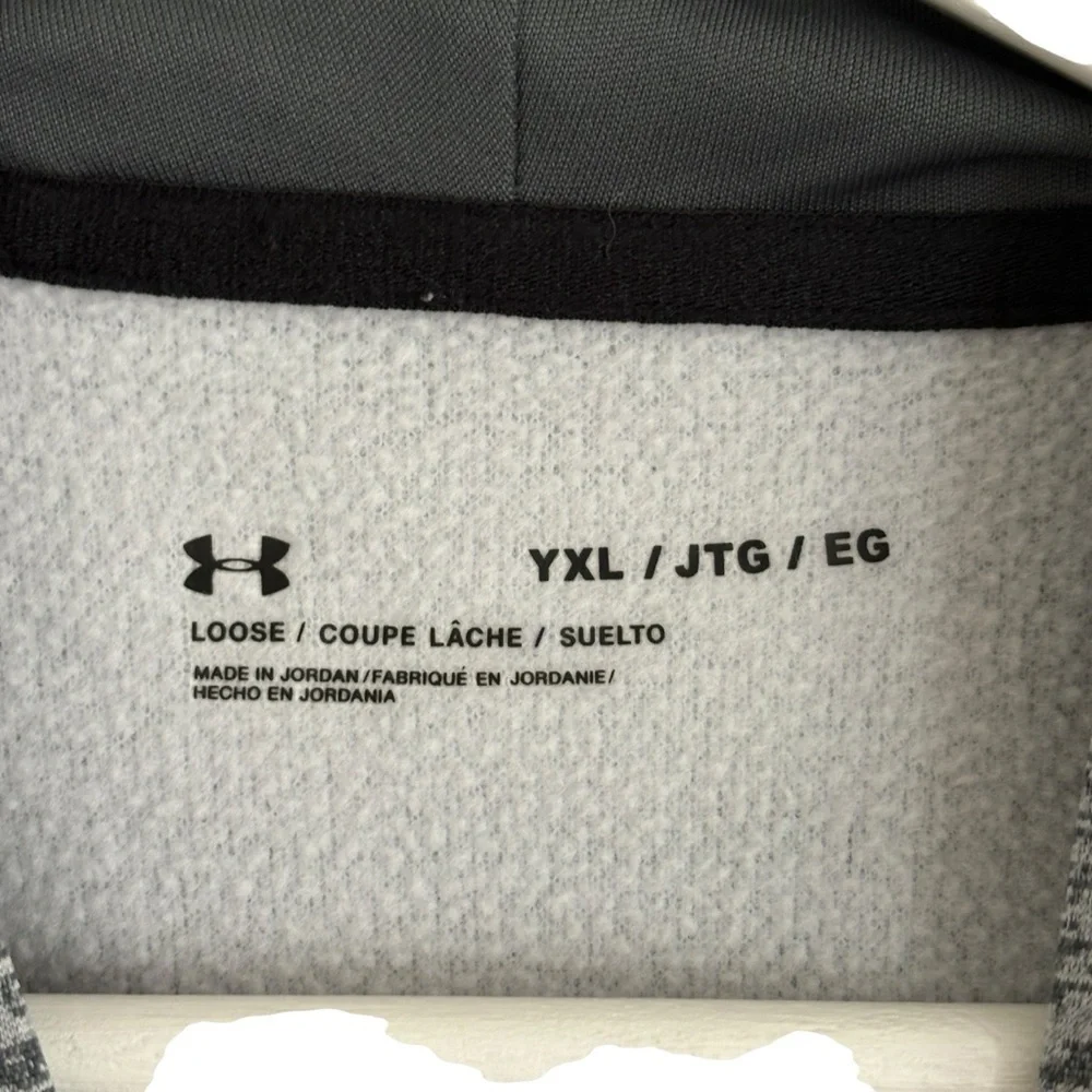 Under Armour black hoodie zip